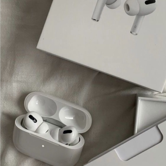 Wireless Earbuds with Charging Case - White